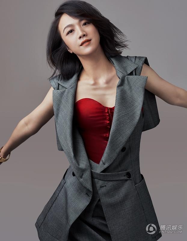 汤唯产后复出拍写真 身材苗条秀事业线女人味十足