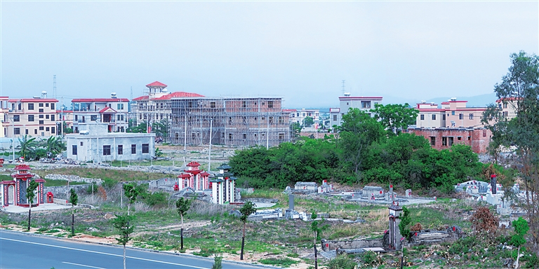 末尾有圖【焦點圖】【即時快訊】讀圖看變化：海南樂東佛羅鎮新丹村新貌