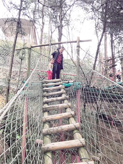 【行遊巴渝標題摘要】夜景公園免費開放 站山頂可一覽重慶主城五區