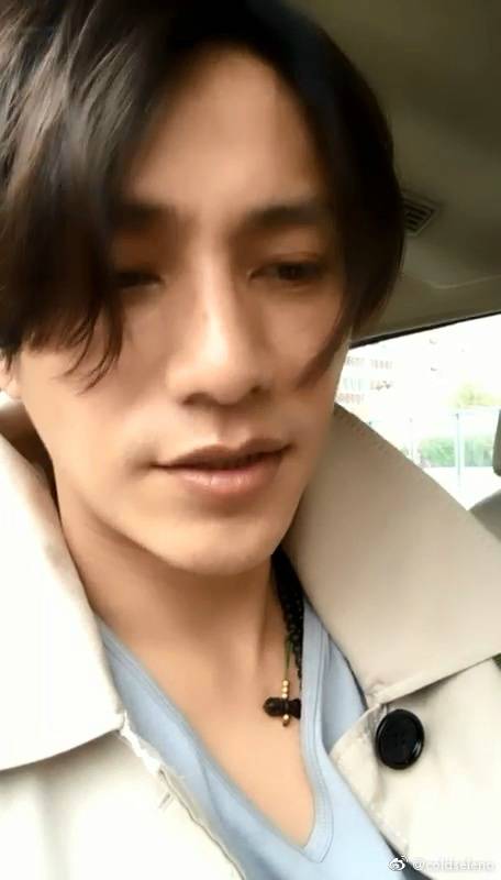 陳坤多角度素顏直播 引粉絲“截屏”存圖