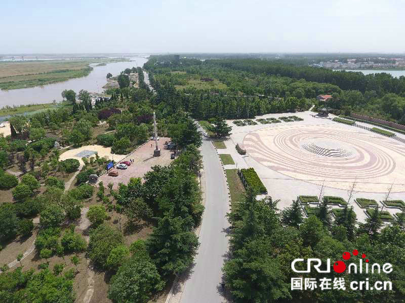 【本网原创-文字列表】【焦点图-大图（页面标题：花园口向世界打开一扇了解黄河的窗）】【 移动端-焦点图】【图说1】壮美黄河行：花园口向世界打开一扇了解黄河的窗