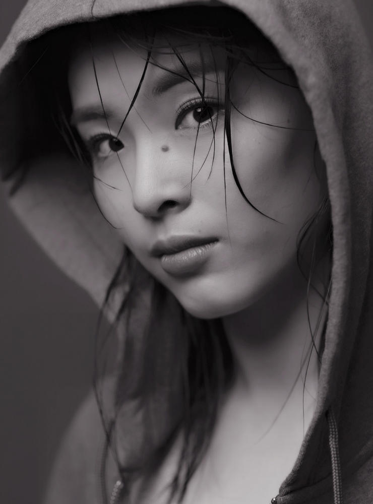 吴敏霞黑白写真霸气十足网友帅裂屏