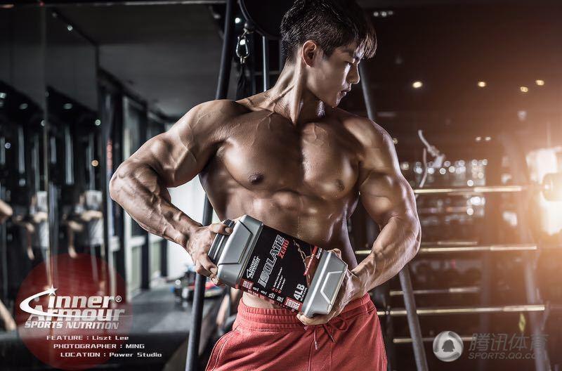 他曾是少林俗家弟子 健身走向人生巅峰 他曾是少林俗家弟子 健身走向人生巅峰