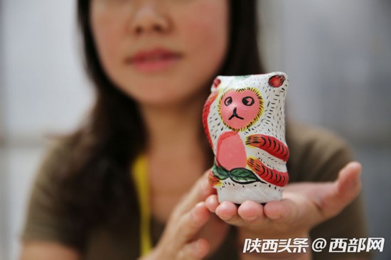 80后陕北婆姨做失传泥马马 靠非遗养不了家还得打零工