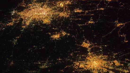 美學者以夜間燈光數據“看漲”中國經濟