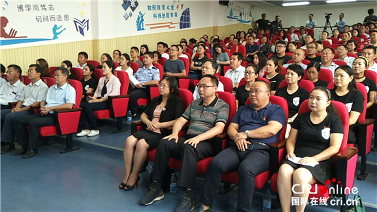 （供稿 公益列表 ChinaNews帶圖列表 移動版）泰州“教師媽媽”團隊當選“中國好人”