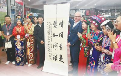 深厚的友谊 珍贵的记忆