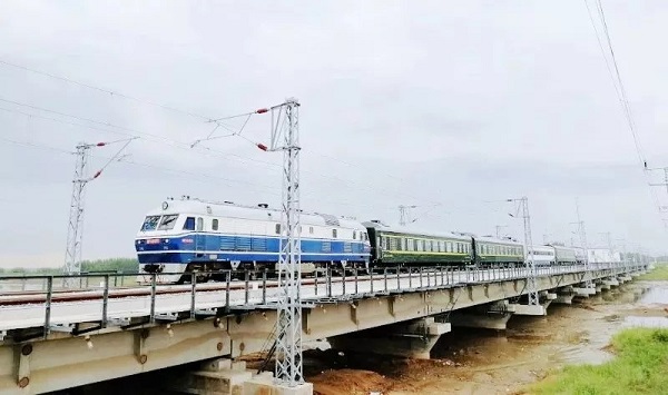 青连铁路今起联调联试 年底开通后上海至青岛高铁4小时可达