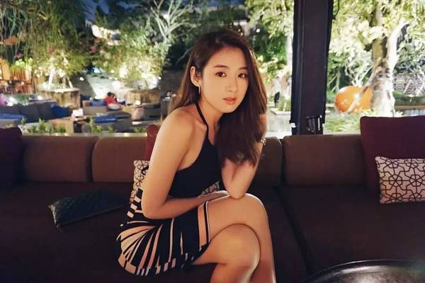 90后马来西亚女孩体型优美 纯纯样子惹人喜爱(图)