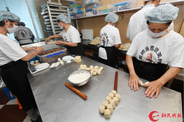 浦东独一无二的非遗“酥式”月饼为啥敢卖出上海最高价