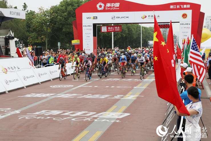 環中國國際公路自行車賽潛江賽段開賽 意大利團隊奪魁