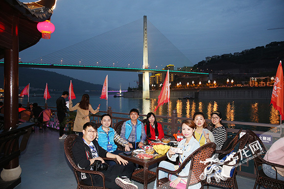 【行游巴渝图文】2017全国百家网络媒体重庆行圆满收官