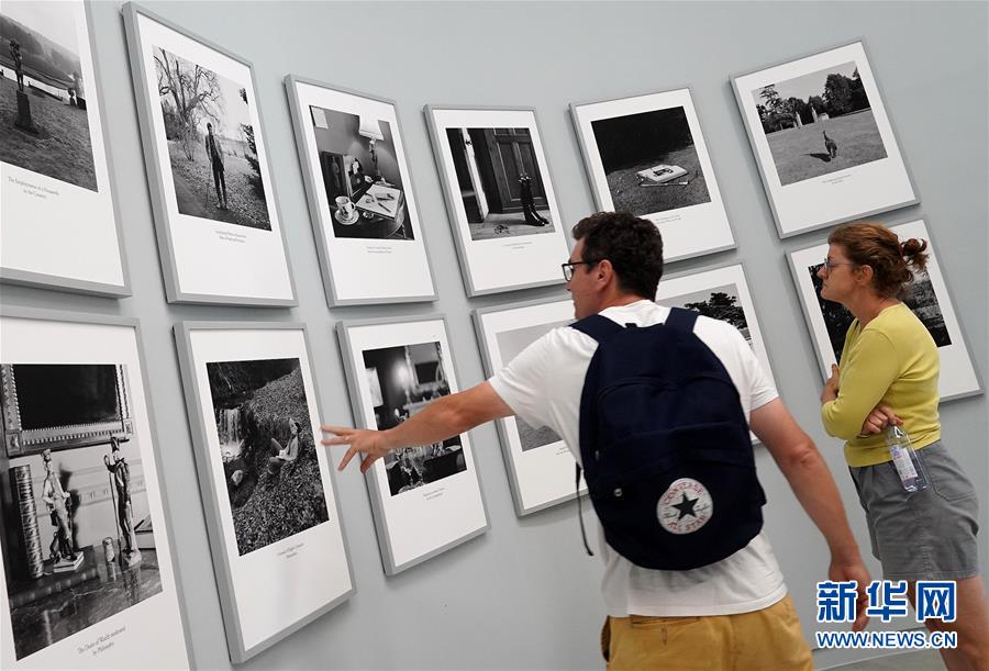 上海舉行《英國新攝影》展覽