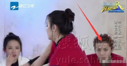 真相在此！鹿晗背熱巴撕名牌替身竟是鄧超