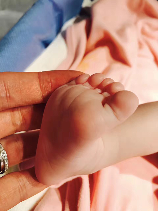 王雷當爸爸了！李小萌孕照原來這麼美