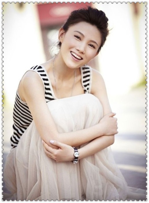 聂鑫,在2004年因出演《蓝狐》走红.