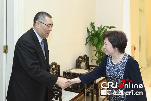 崔世安欢迎外交部驻澳新任特派员沈蓓莉履新