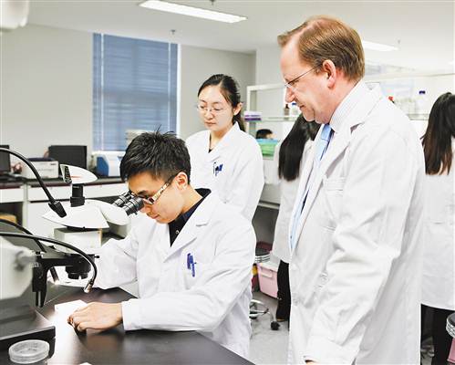【科教图文】 重庆医科大学三门学科入选ESI全球前1%