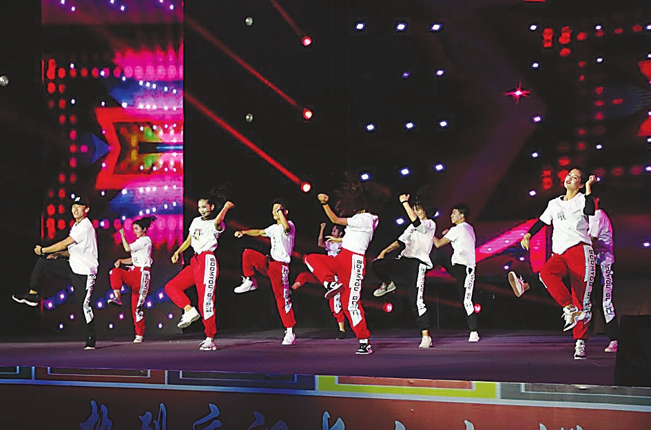 庆祝长白朝鲜族自治县成立60周年掠影