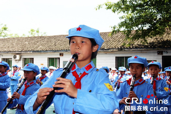 已过审【区县联动】【铜梁】铜梁区新复小学：悠悠巴乌声 传承红军情【区县联动】铜梁新复小学：悠悠巴乌声 传承红军情