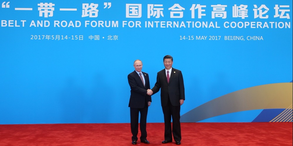 习近平迎接出席“一带一路”圆桌峰会的领导人和国际组织负责人