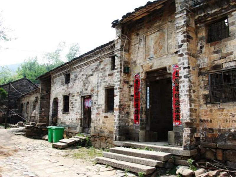 향토 내음에서 탄생한 새 유행