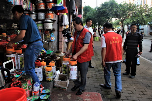 【區縣聯動】【合川】合川：機關幹部上街開展文明勸導 規範場鎮管理【區縣聯動】合川古樓鎮：機關幹部上街開展文明勸導