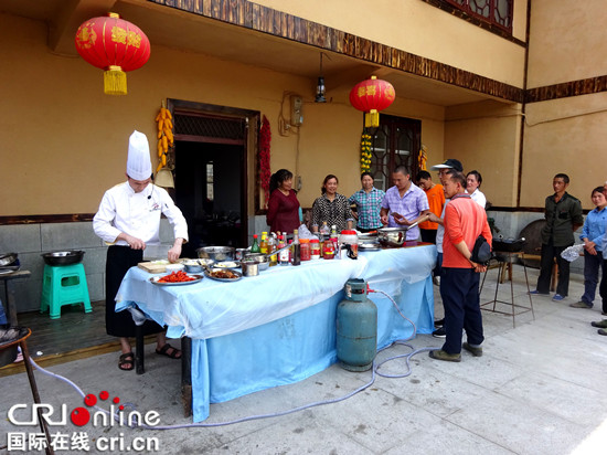 已過審【區縣聯動】【萬盛】萬盛萬東鎮：烹飪培訓進農戶 助農增收又致富【區縣聯動】萬盛：烹飪培訓進農戶 助農增收又致富