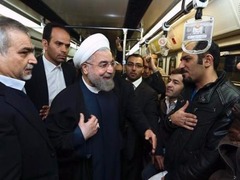 伊朗大选选民踊跃投票 选举凸显改革派保守派之争