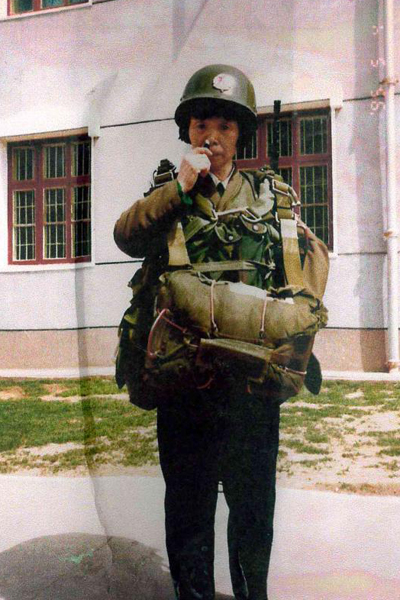 中國第一位女空降兵馬旭為家鄉木蘭縣捐獻千萬積蓄