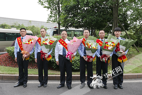 【滾動新聞】重慶公安英模代表團載譽歸來 14個集體27名個人受表彰