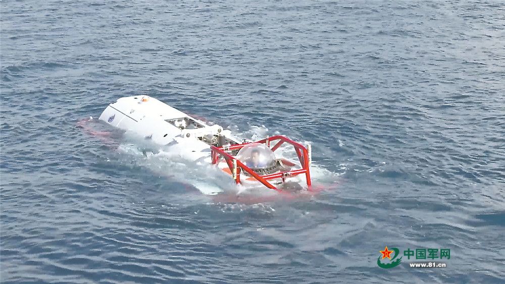 深海救援——海军开展实战化援潜救生演练掠影