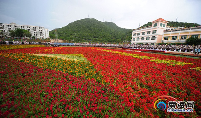 海南史上最大阵容毕业照！5000名大学生同框