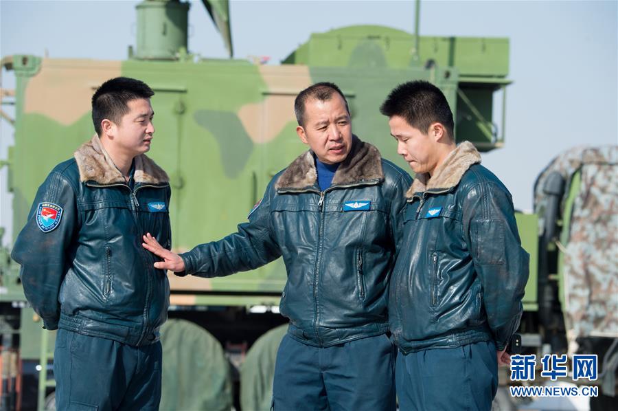 大地上的天空——空军某试验训练基地无人机飞行员李浩投身改革强军记事