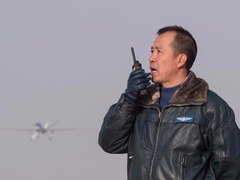 大地上的天空——空军某试验训练基地无人机飞行员李浩投身改革强军记事