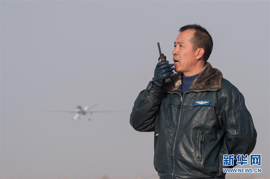 大地上的天空——空军某试验训练基地无人机飞行员李浩投身改革强军记事