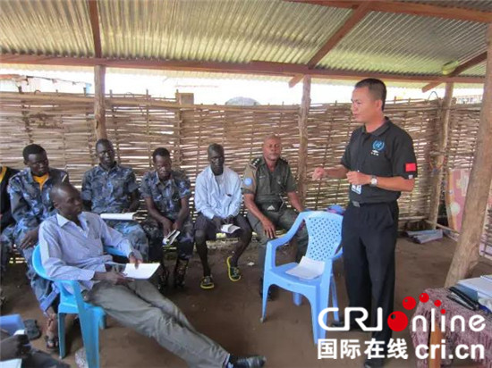 已過審【CRI專稿標題摘要】重慶22民警榮獲"全國優秀人民警察"殊榮