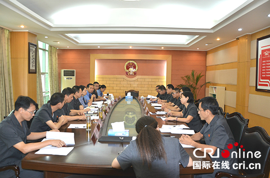 景德镇市浮梁县检察院检察长首次列席县法院审委会会议