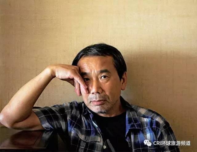 七嘴八舌趣旅行：没钱没闲去旅行时，适合阅读什么？听旅游卫视主持人杨正龙怎么说