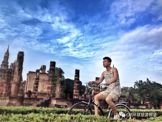 七嘴八舌趣旅行：没钱没闲去旅行时，适合阅读什么？听旅游卫视主持人杨正龙怎么说