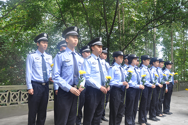 緬懷公安英烈勿忘從警初心 樂山市峨邊縣公安局開展祭奠公安英烈活動