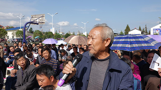 【CHINA NEWS 带图列表+三秦大地 汉中+移动列表】汉中市西乡城南街道创新举措  让权力“晒太阳”