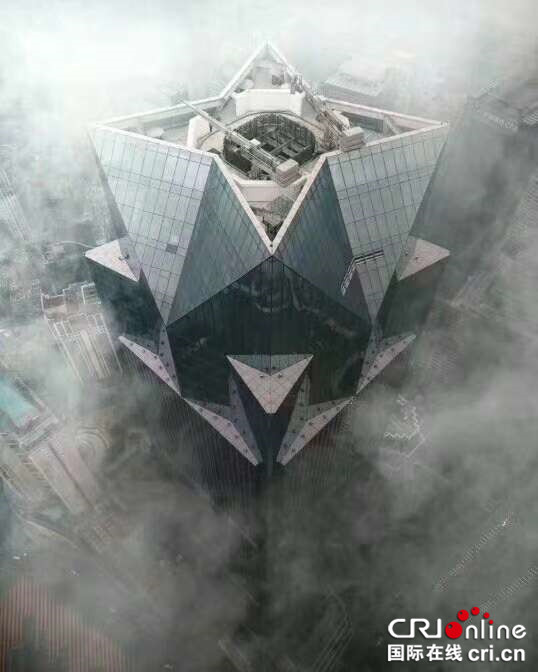 无边栏 客户端【CRI专稿 列表】鸟瞰山城立体夜景 重庆制高点WFC观景台开放