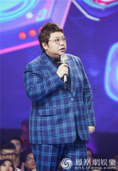 《我想和你唱》韩红感动落泪 要带节目组去看望盲童