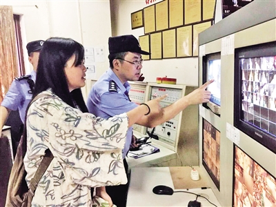 【社會民生列表】丟了單反相機 來重慶旅遊的她反而愛上了這座城 【社會民生列表】丟了單反相機 來重慶旅遊的她反而愛上了這座城