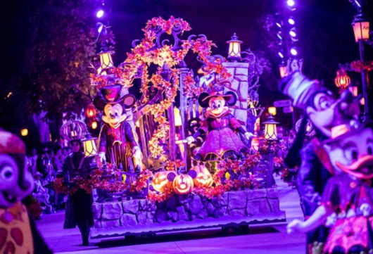 上海迪士尼度假区又“搞怪” 为游客打造奇异魔法体验