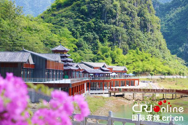 百色淩雲：浩坤湖讓周邊群眾樂開了花