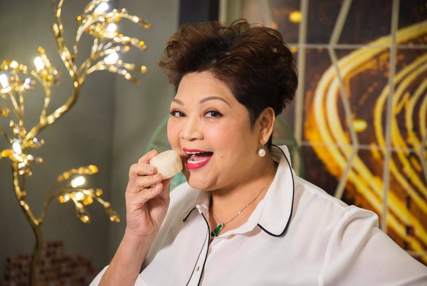 据台湾《东森新闻云》报道,"肥妈"玛利亚是中葡混血儿,在香港演姚圈