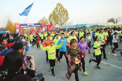 【豫見國際-圖片（頁面標題：2018鄭州炎黃國際馬拉松賽】【 移動端-焦點圖】2018鄭州炎黃國際馬拉松賽本月14日將在惠濟區鳴槍開賽