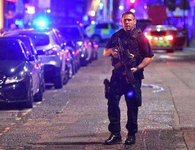 倫敦警察局局長克瑞西達·迪克稱讚警察在這起事件中的表現